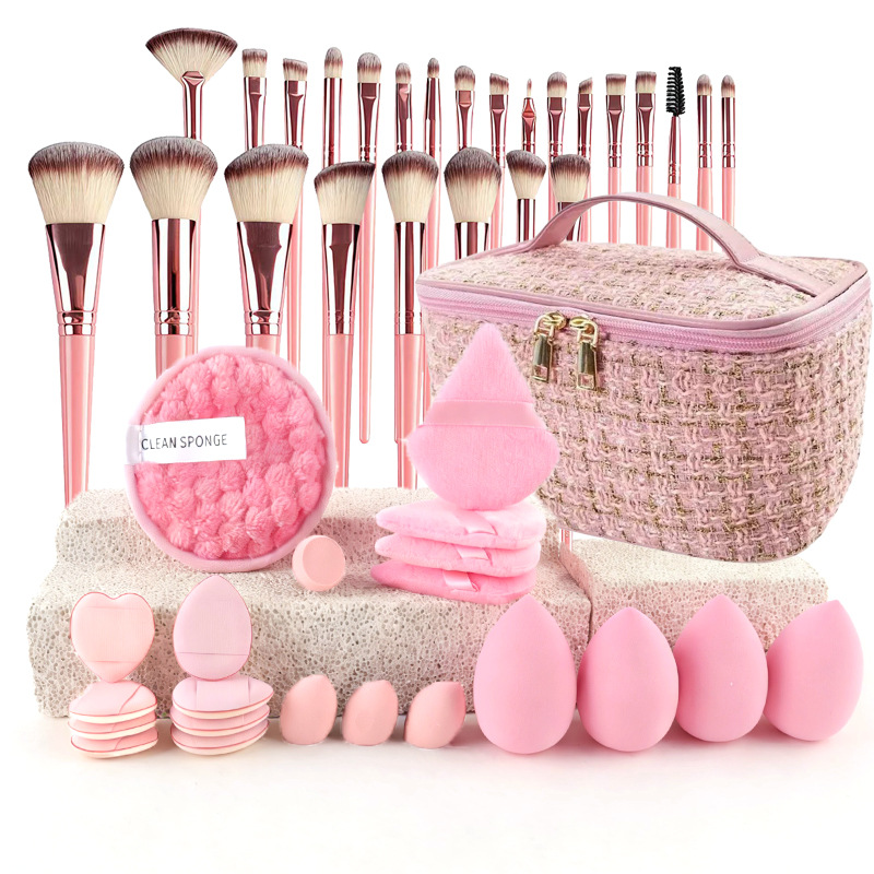 Makeup Brush Set Chic Fragranc - đánh giá và giá Beauty Bag Makeup