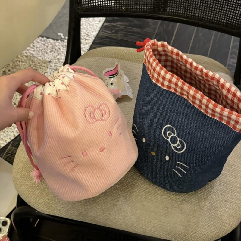 Sanrio Hello Kitty Portable Co - đánh giá và giá Beauty Bag Makeup