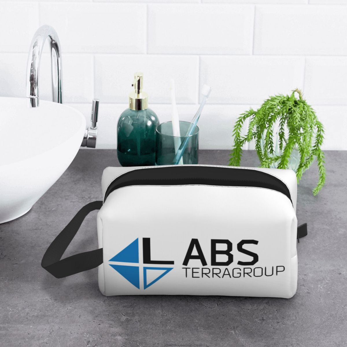 TerraGroup Labs Icon - Escape  - đánh giá và giá Beauty Makeup Icon
