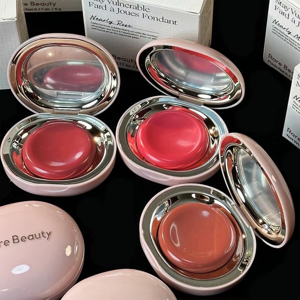 Rare Beauty Powder Blush Porta - đánh giá và giá Lip Gloss Plumping